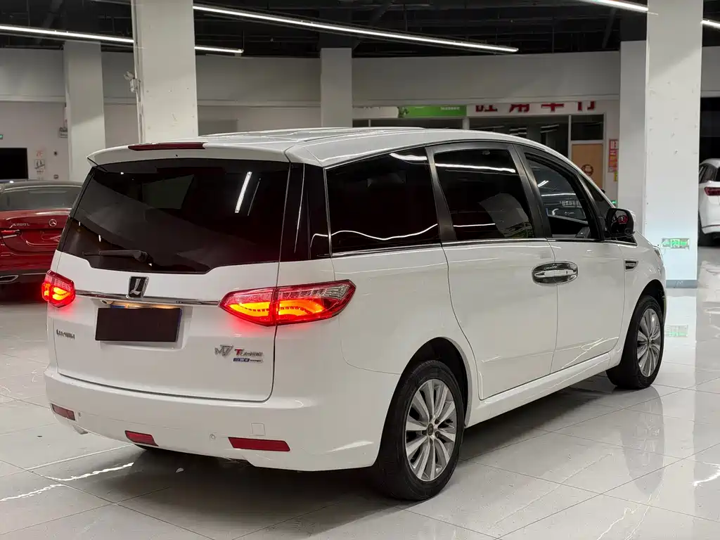 Luxgen Big 7 MPV — миниатюра 5
