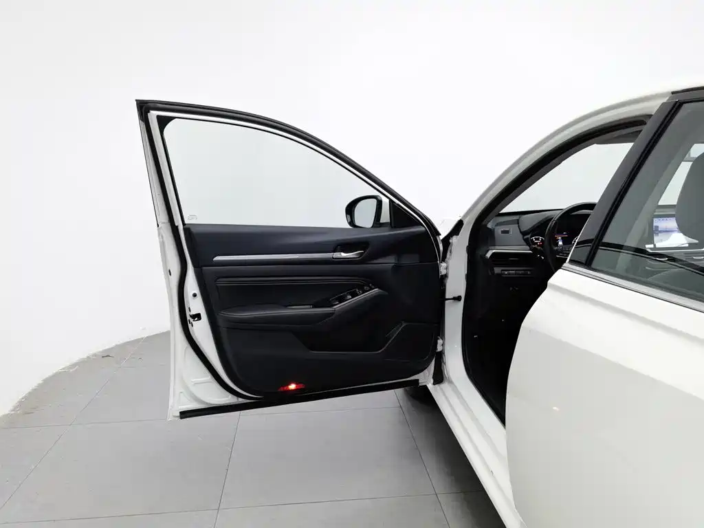 Nissan Teana — миниатюра 8
