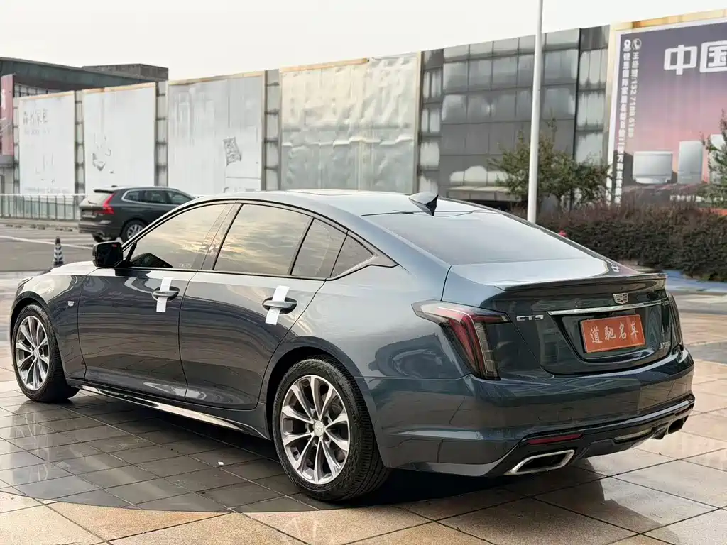 Cadillac CT5 — миниатюра 6
