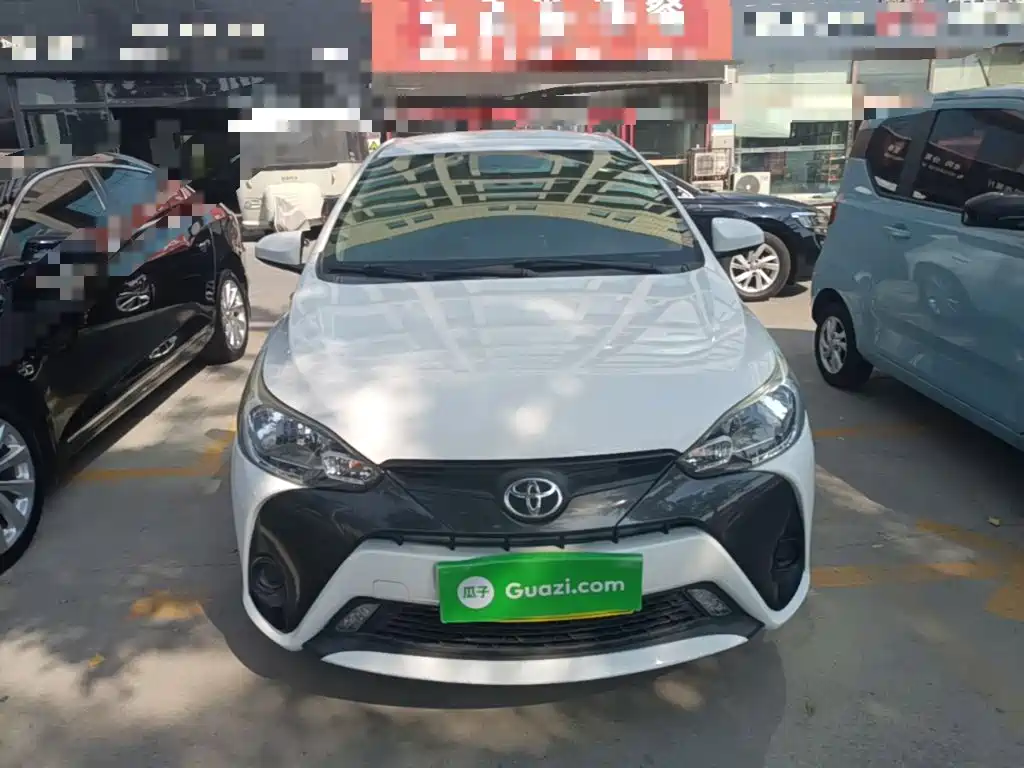 Toyota Yaris L — миниатюра 3