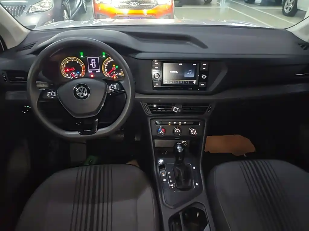 Volkswagen Tharu — миниатюра 10
