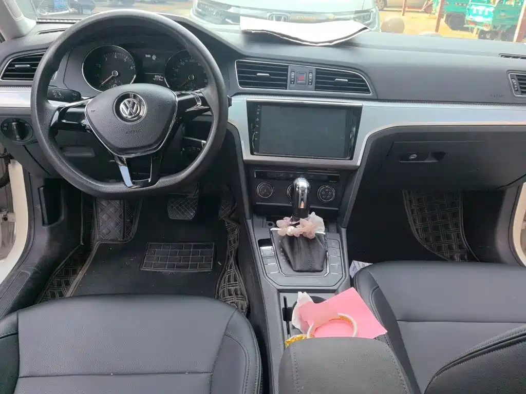 Volkswagen Lamando — миниатюра 10
