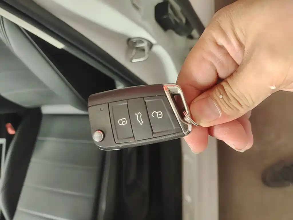 Volkswagen Lavida — миниатюра 9