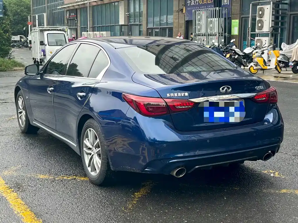 Infiniti Q50L — миниатюра 4