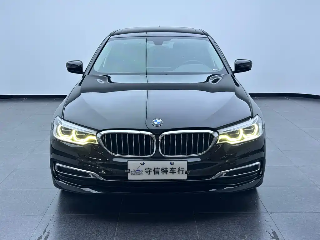 BMW 5 Series — миниатюра 2