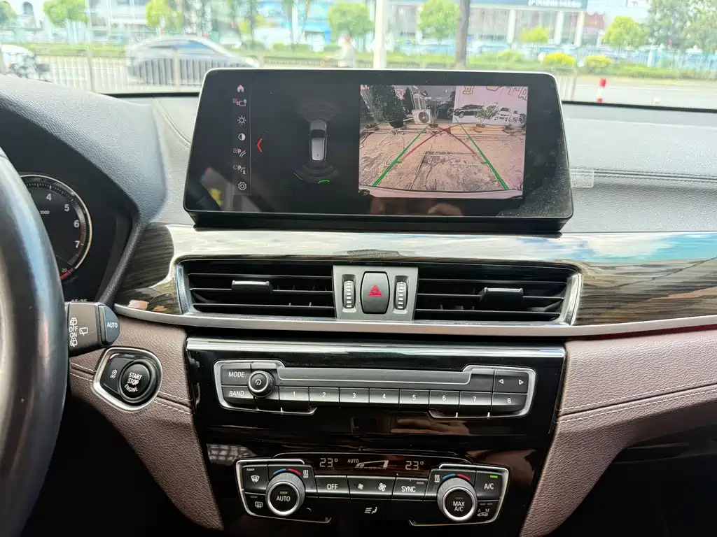 BMW X1 — миниатюра 9