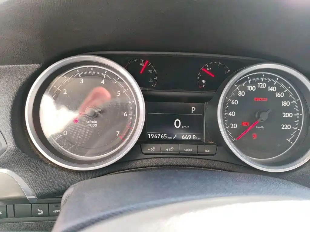 Peugeot 408 — миниатюра 13