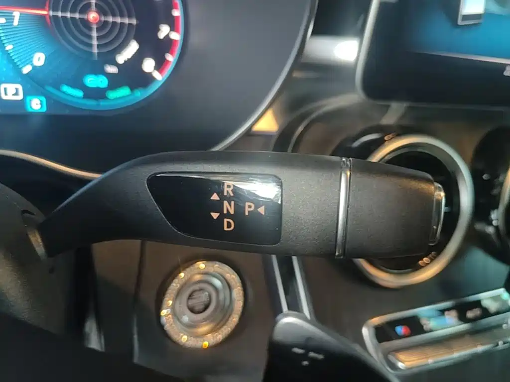 Mercedes-Benz C-Class — миниатюра 14
