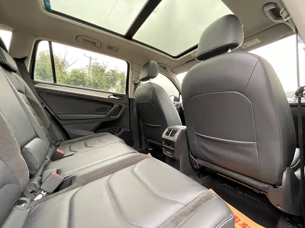 Volkswagen Tiguan L — миниатюра 11