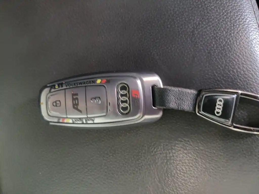 Audi A8 — миниатюра 9