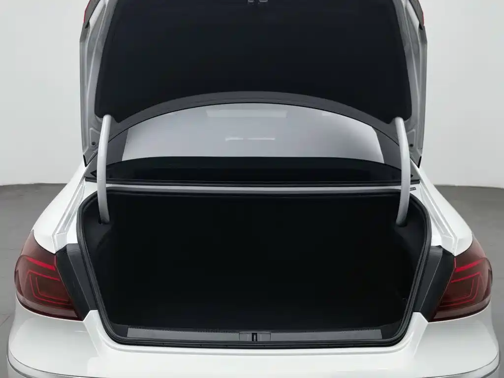Volkswagen CC — миниатюра 16