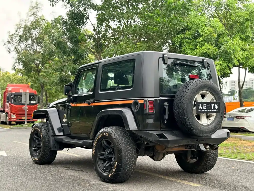 Jeep Wrangler — миниатюра 6