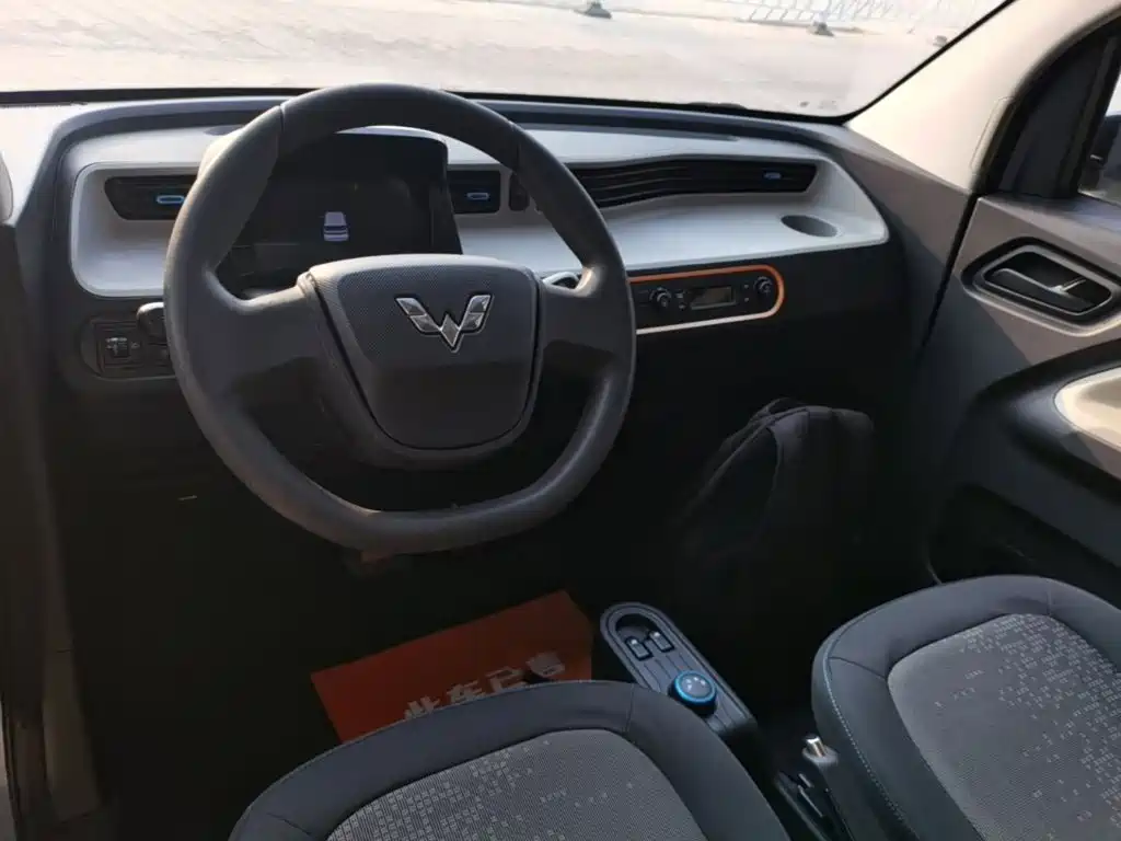 Wuling MINIEV — миниатюра 10