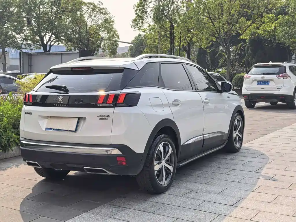 Peugeot 4008 — миниатюра 5