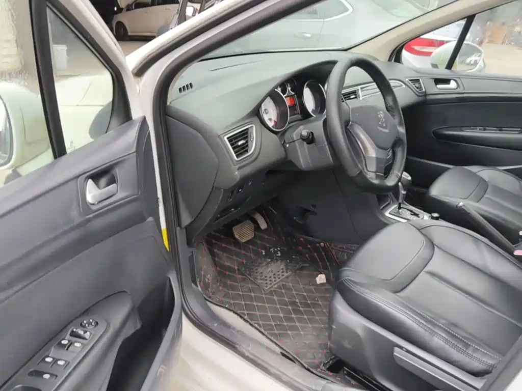 Peugeot 308 — миниатюра 16