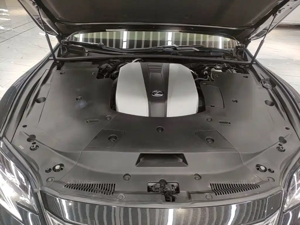 Lexus LS — миниатюра 20