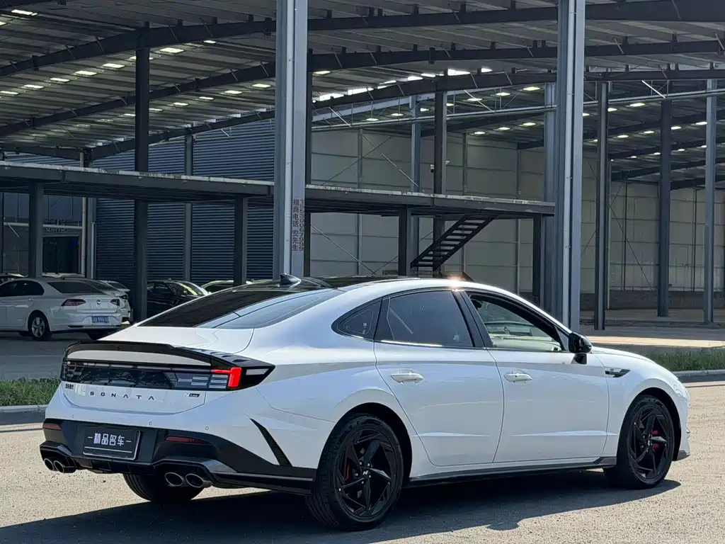 Hyundai Sonata — миниатюра 12