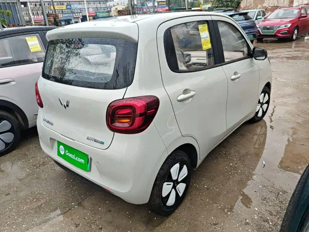 Wuling MINIEV — миниатюра 7