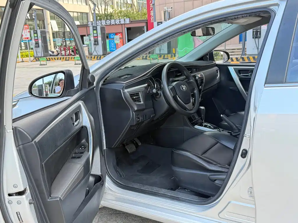 Toyota Corolla — миниатюра 6