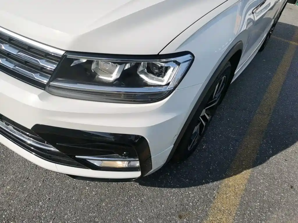 Volkswagen Tiguan L — миниатюра 24