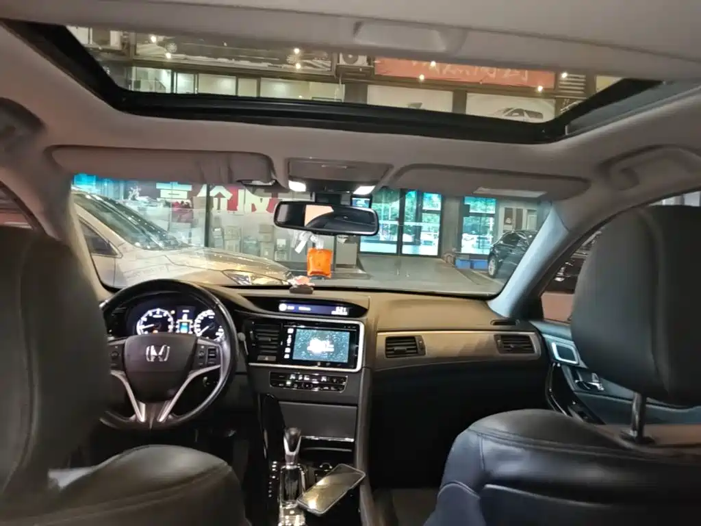 Honda Spirior — миниатюра 18