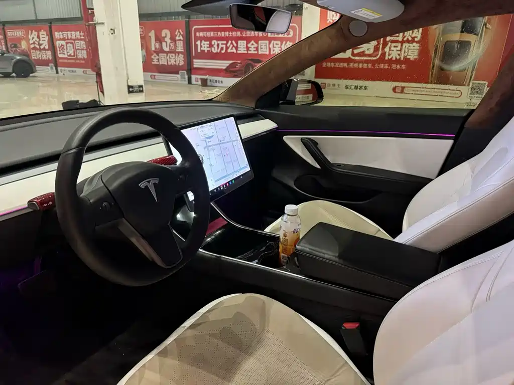 Tesla Model 3 — миниатюра 4