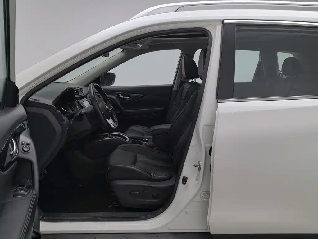 Nissan X-Trail — миниатюра 10