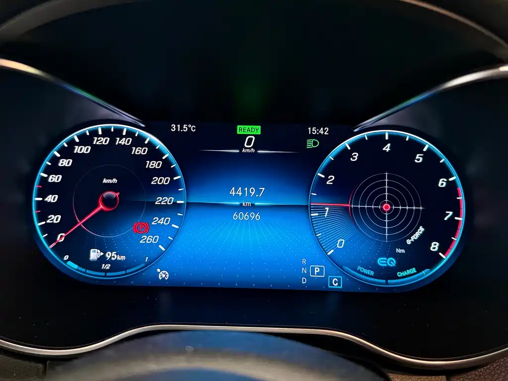 Mercedes-Benz C-Class — миниатюра 14