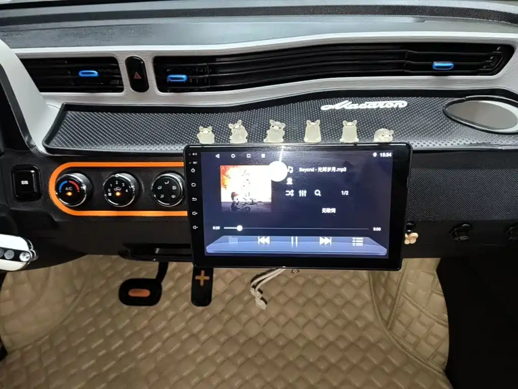 Wuling MINIEV — миниатюра 13