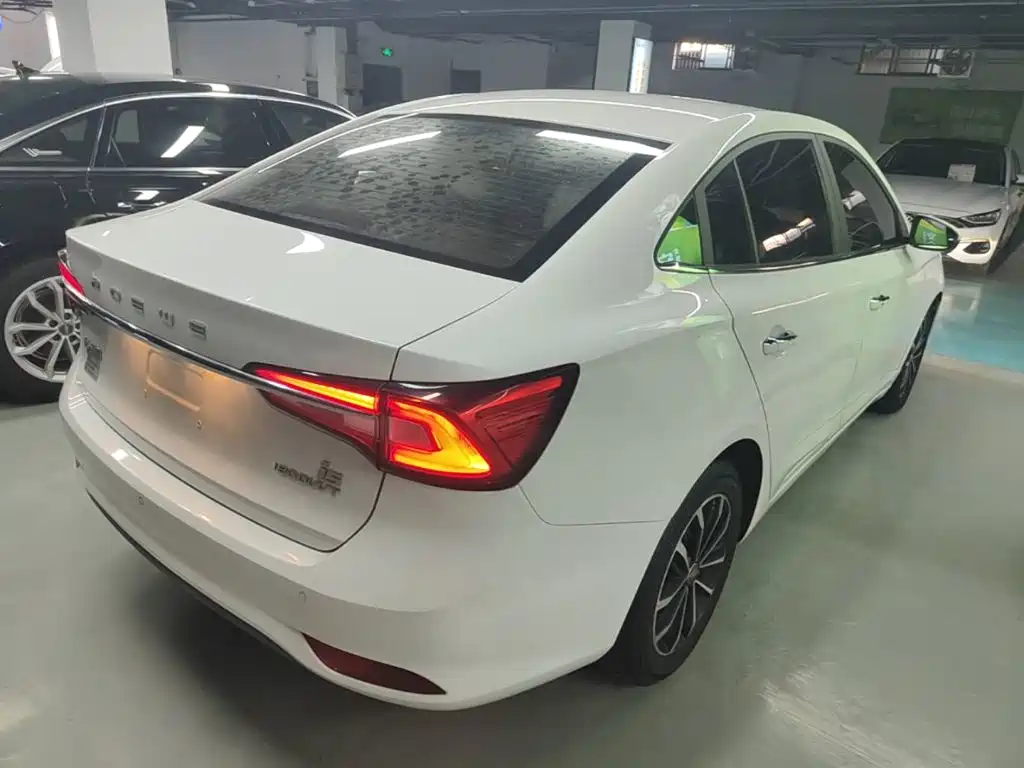 Roewe i5 — миниатюра 7