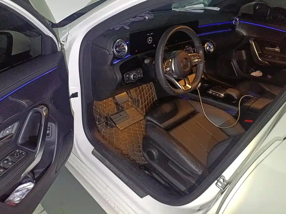 Mercedes-Benz A-Class — миниатюра 9