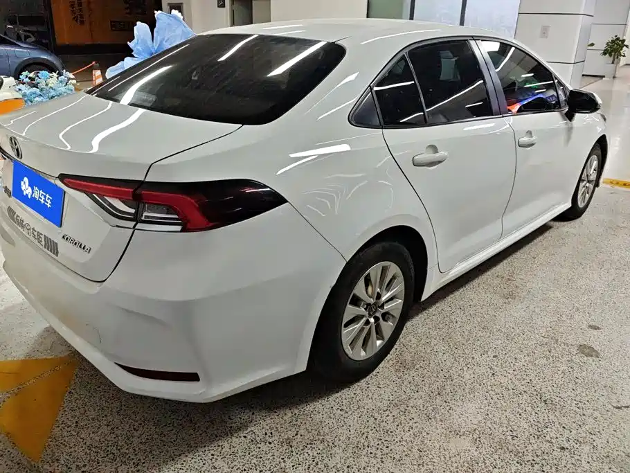 Toyota Corolla — миниатюра 3