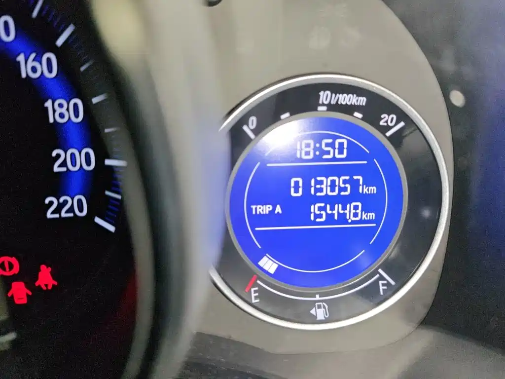 Honda Fit — миниатюра 8