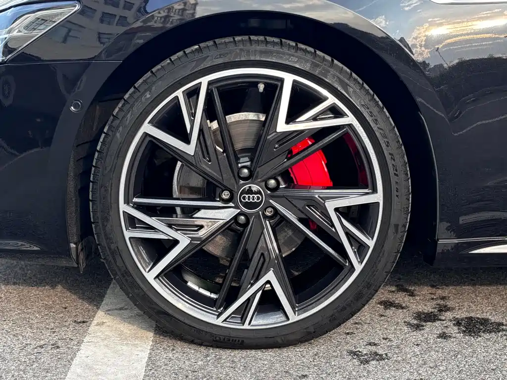 Audi A7L — миниатюра 7