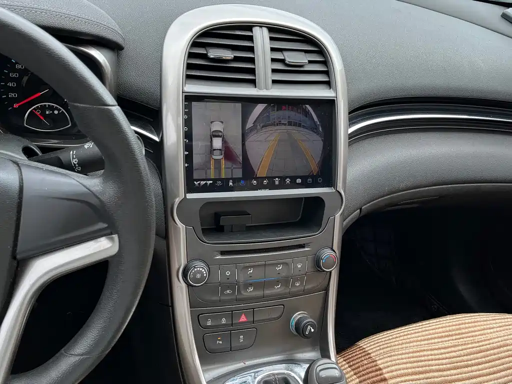 Chevrolet Malibu — миниатюра 10
