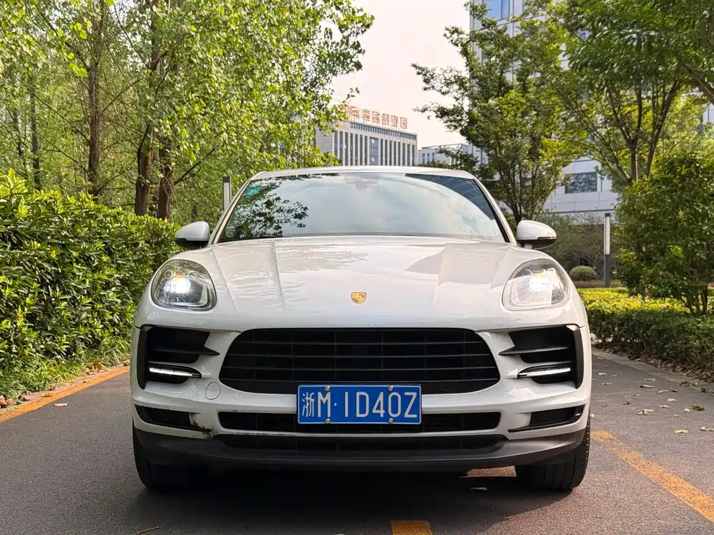Porsche Macan — миниатюра 2