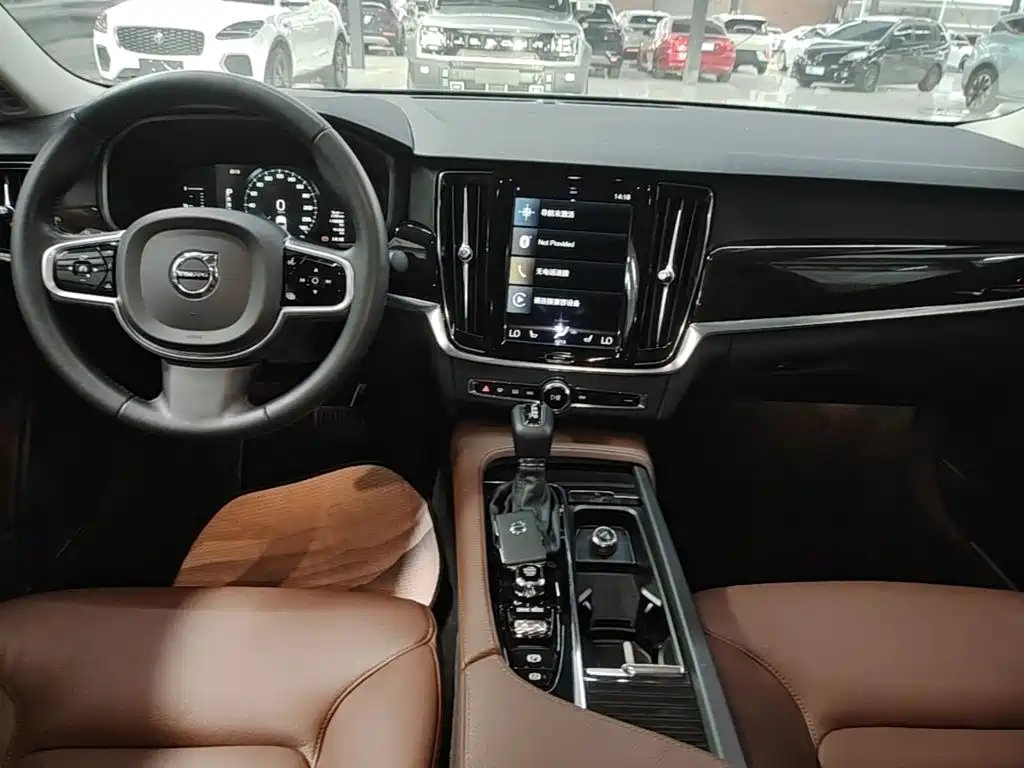 Volvo S90 — миниатюра 14