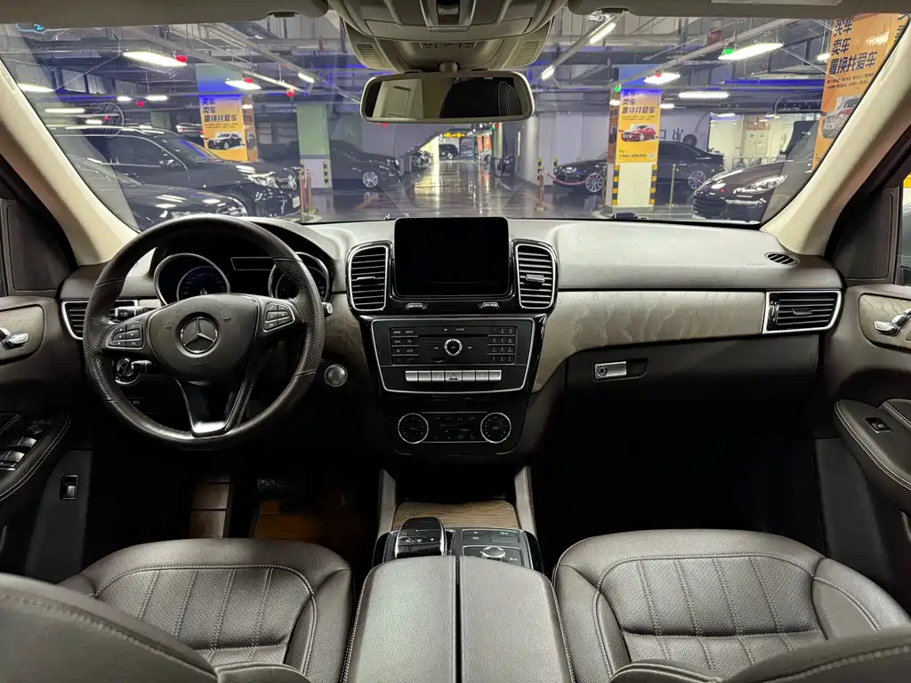 Mercedes-Benz GLE (Import) — миниатюра 19