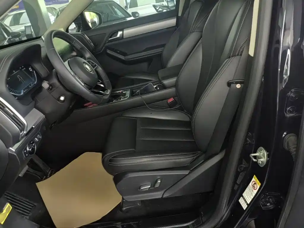 BYD Tang — миниатюра 15