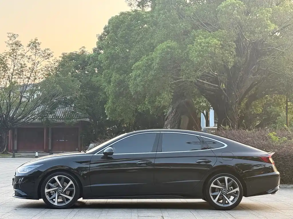 Hyundai Sonata — миниатюра 5