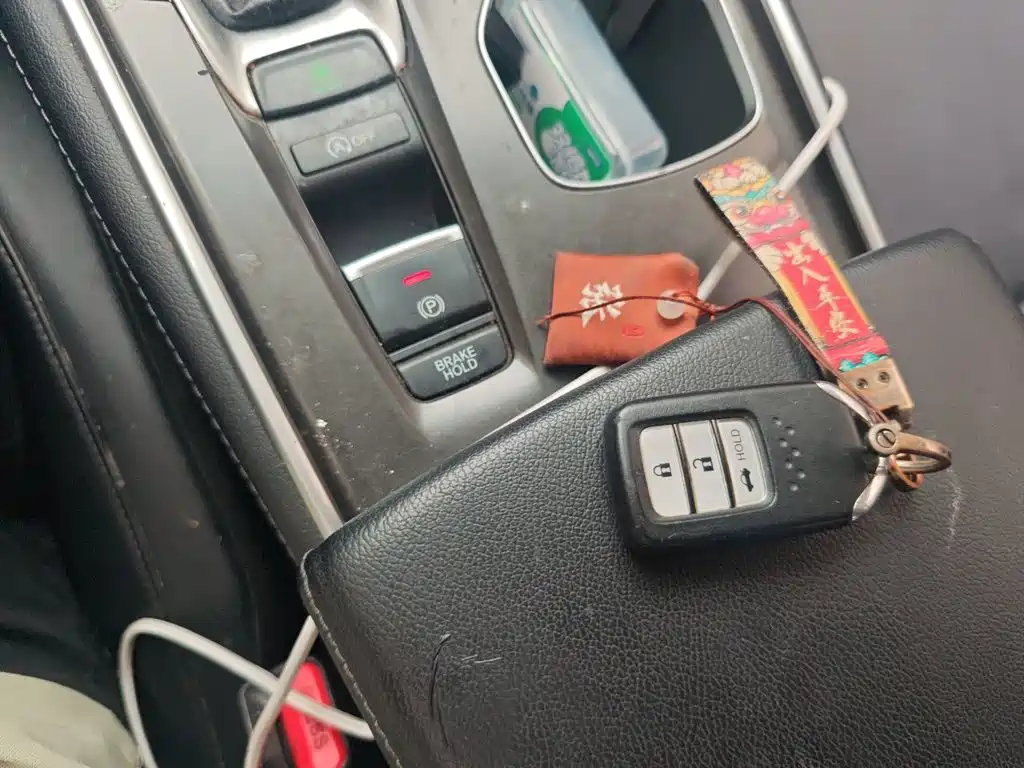 Honda Accord — миниатюра 12