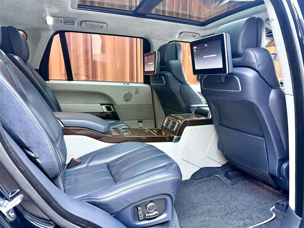 Land Rover Range Rover — миниатюра 8