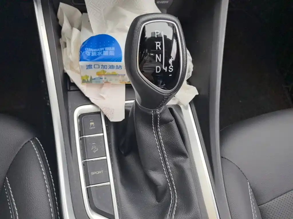 Geely Vision X3 — миниатюра 10