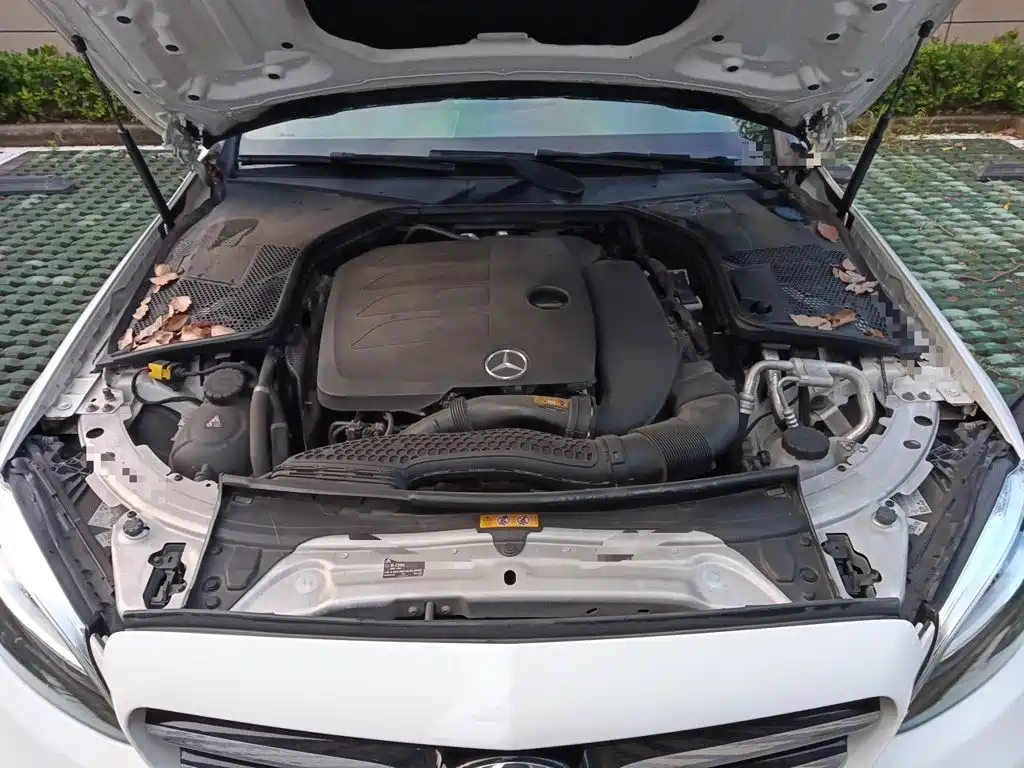 Mercedes-Benz C-Class — миниатюра 11