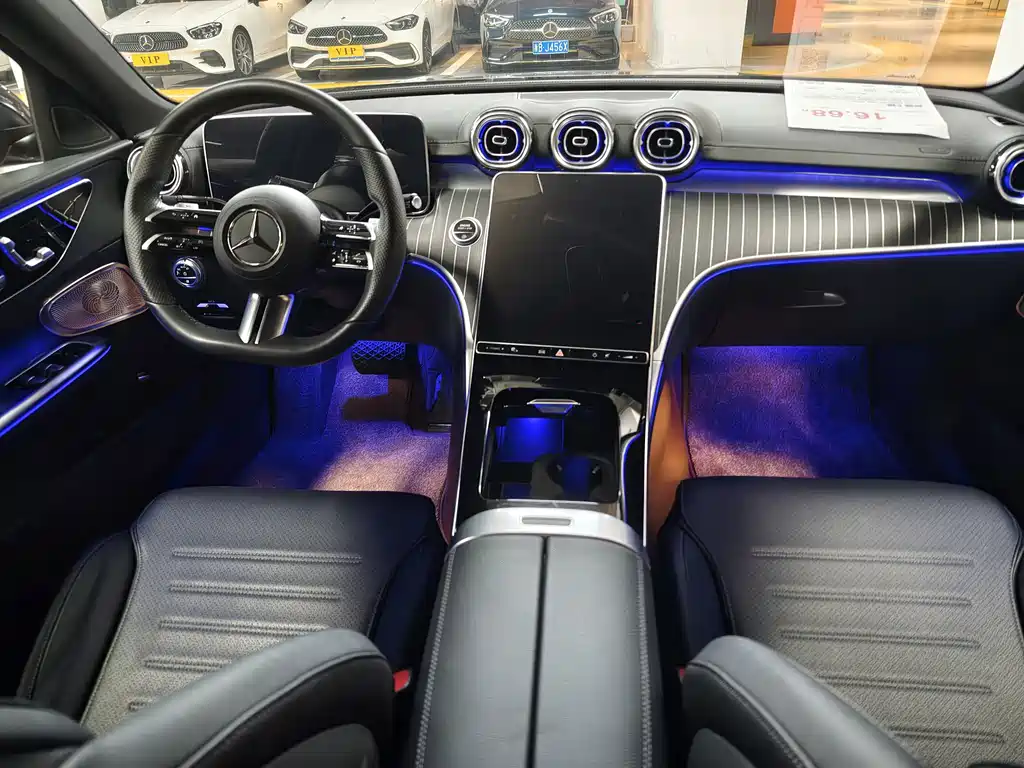 Mercedes-Benz C-Class — миниатюра 5
