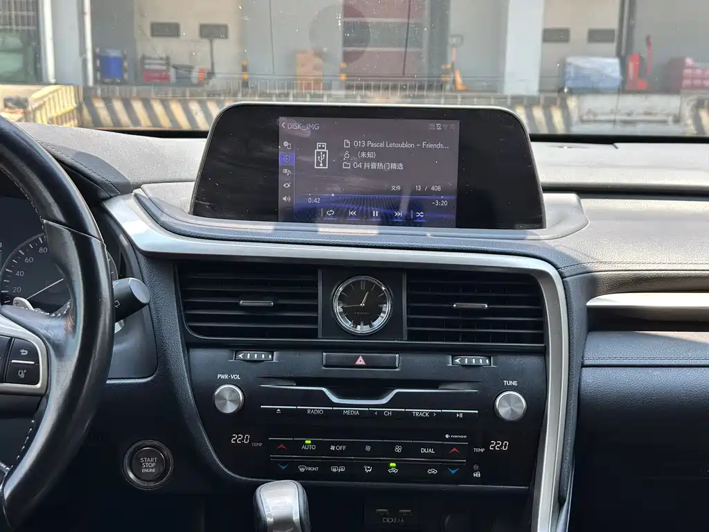 Lexus RX — миниатюра 11