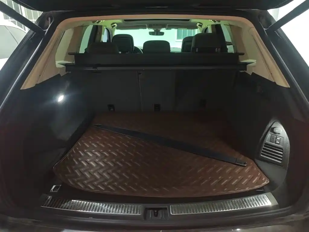 Volkswagen Touareg — миниатюра 19