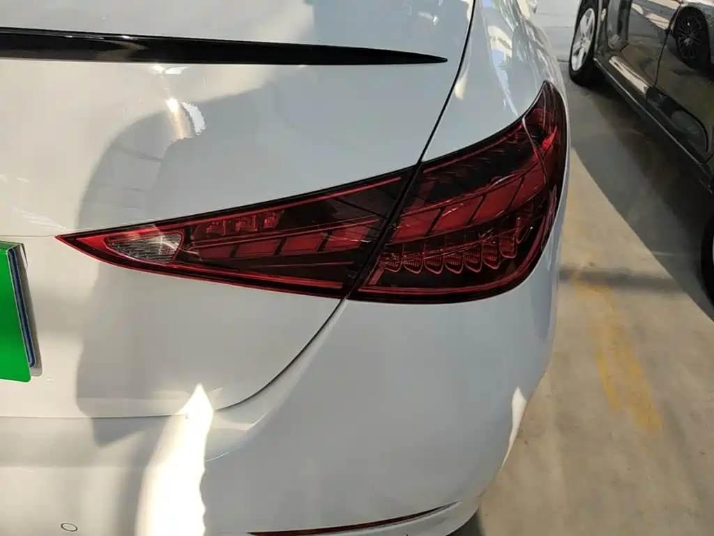 Mercedes-Benz C-Class — миниатюра 8