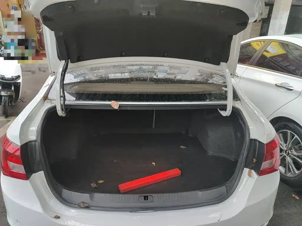 Buick Excelle — миниатюра 19