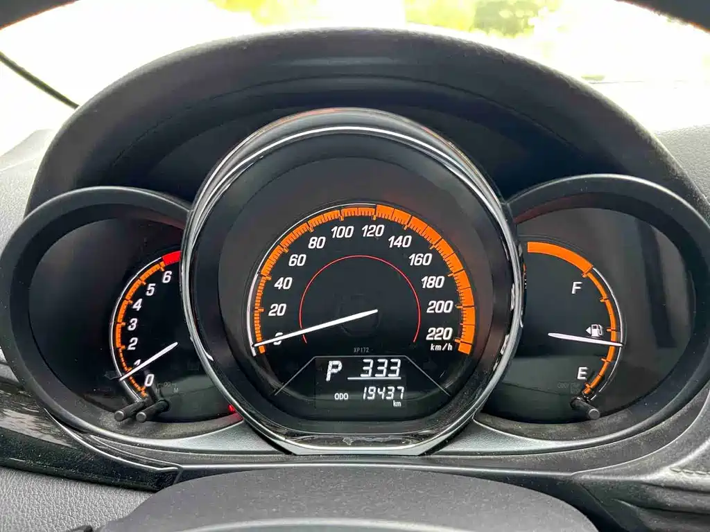 Toyota Yaris L — миниатюра 20